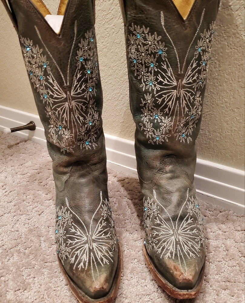 Women's Corral Embroidered Western Cowboy Boots Crystals Floral Design